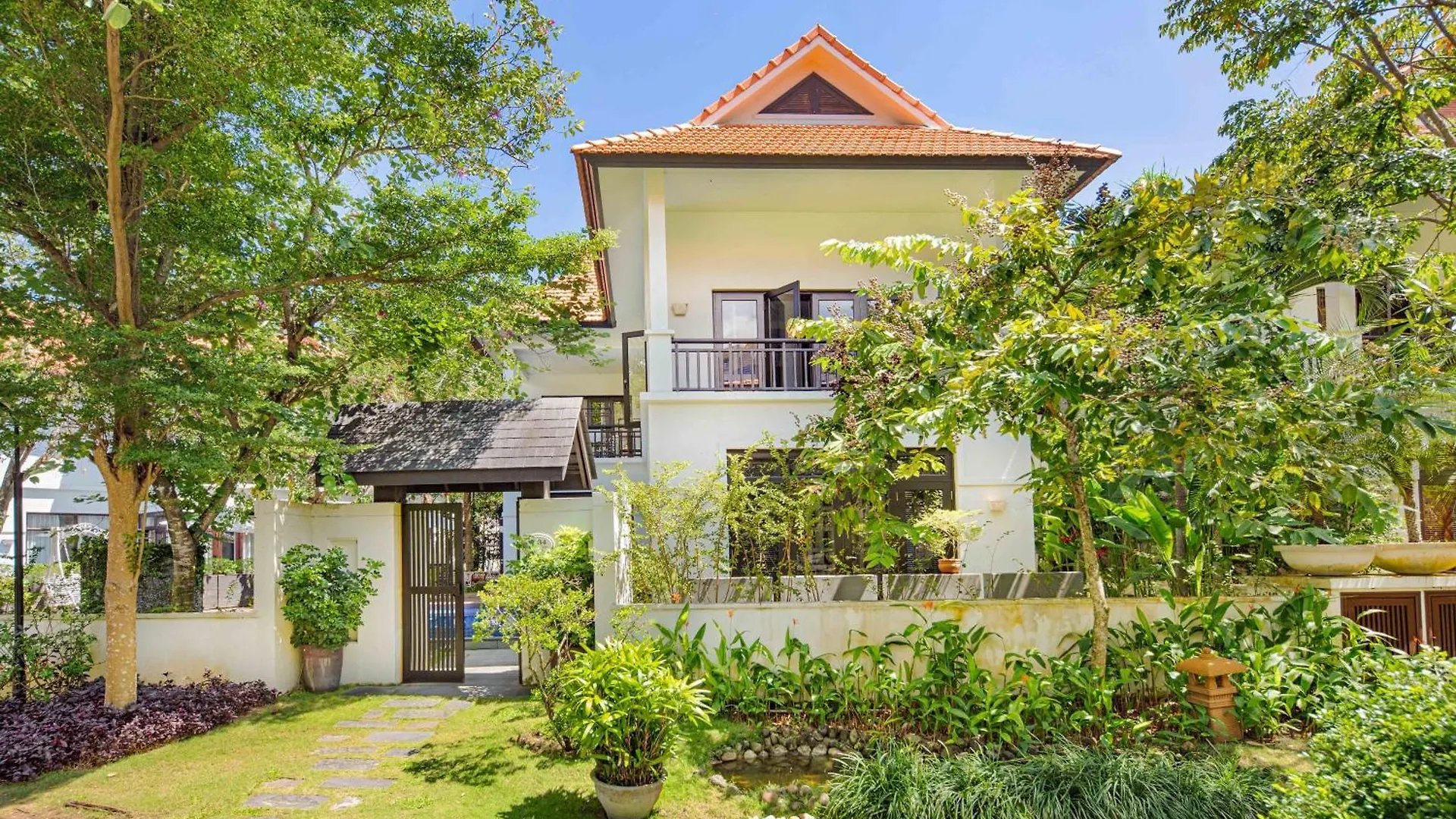 Tropical Pool Villas ダナン市