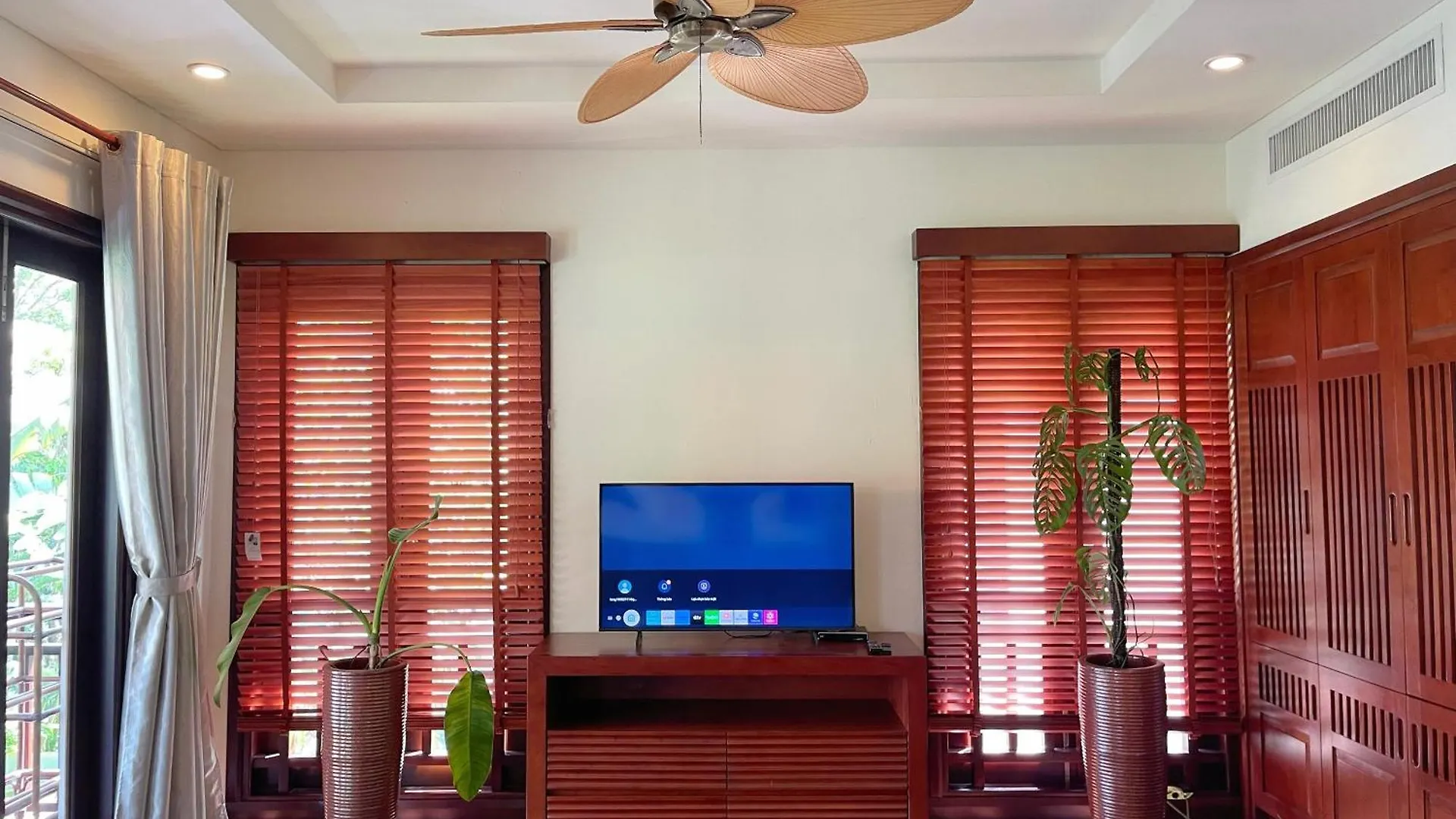 Tropical Pool Villas Da Nang 0*,