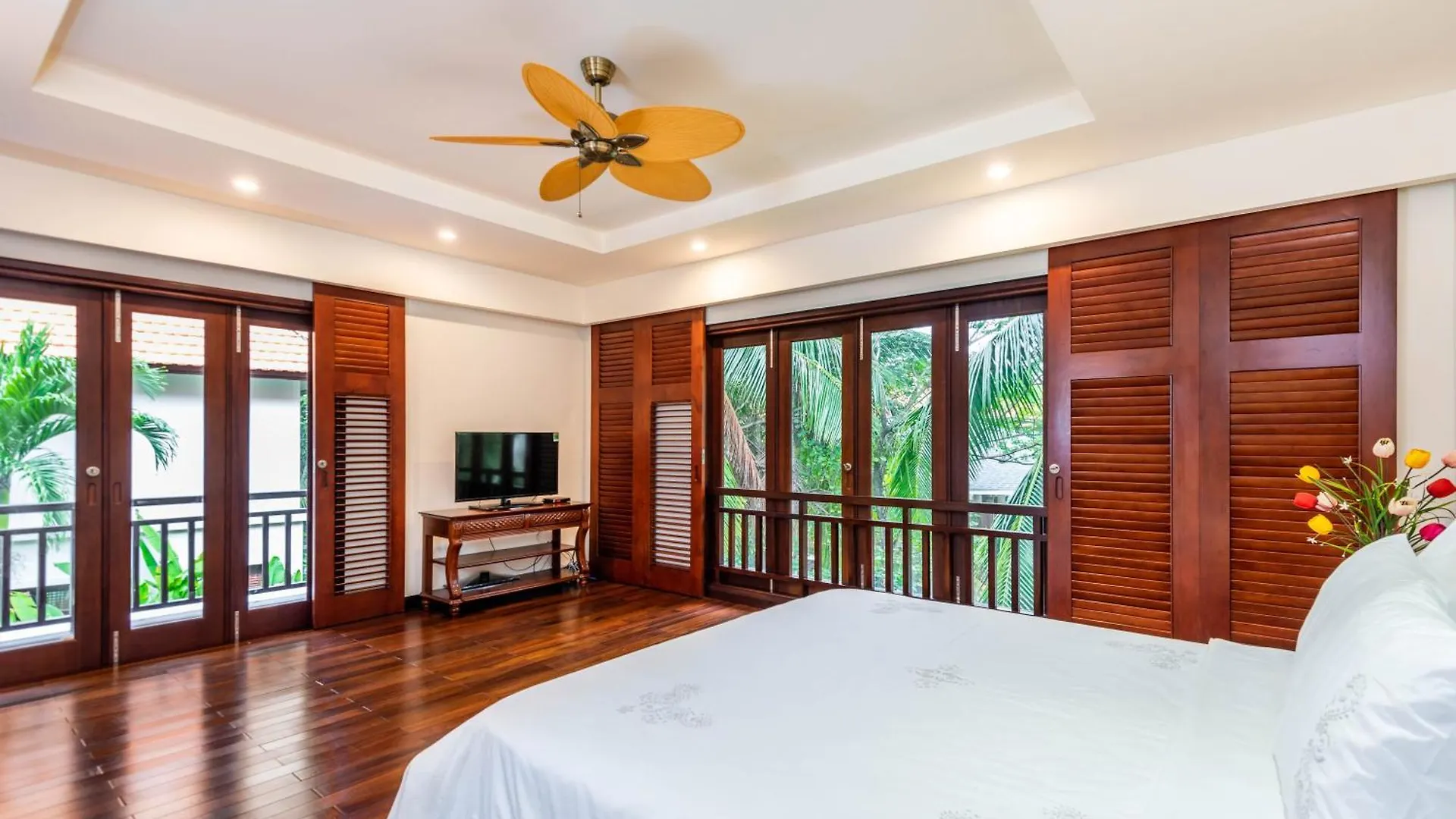 Tropical Pool Villas Da Nang